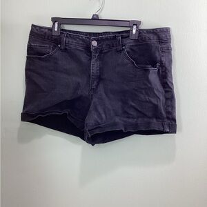 TIME and Tru black size 18 mid rise shorts